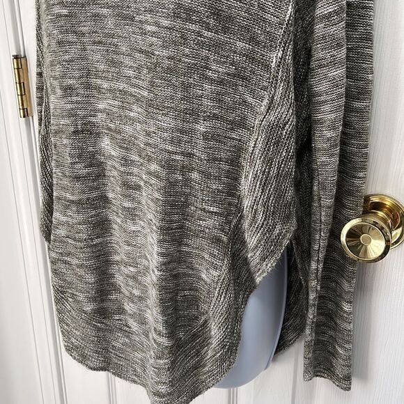 Sweater - Picture 5 of 5